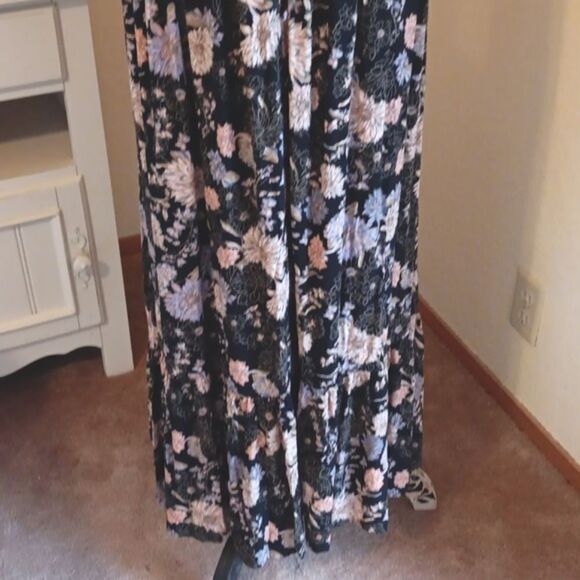 Maurices Dark Floral Midi Dress - Picture 4 of 13